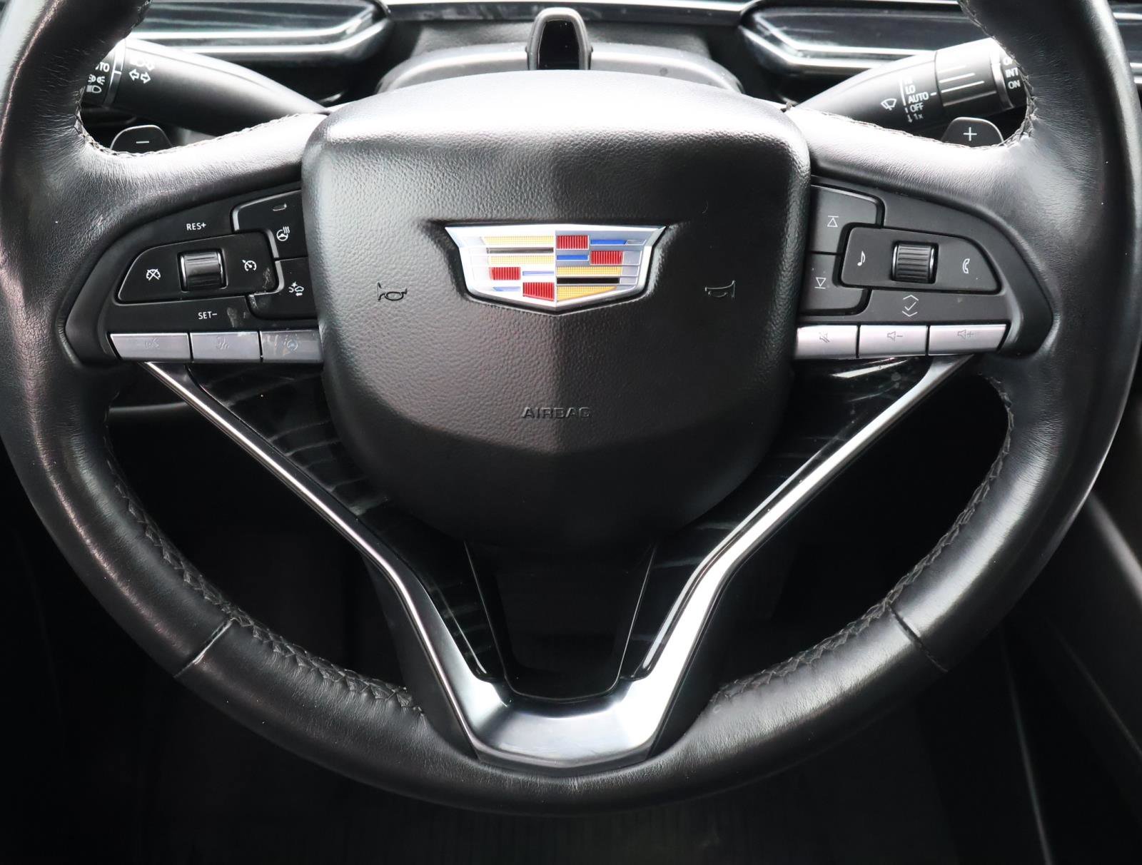 Used 2024 Crystal White Tricoat Cadillac Sport image 12