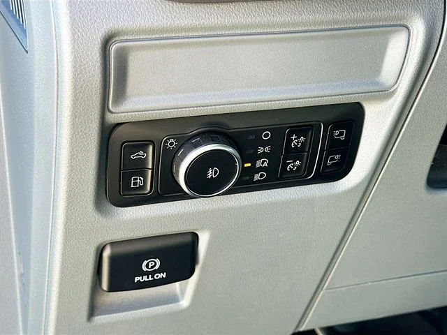 Used 2025 White Ford XLT image 10