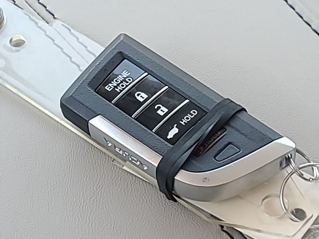 New 2026 Platinum White Pearl Acura Advance Package image 25