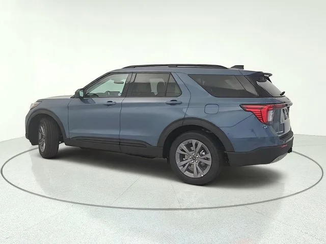 New 2026 Vapor Blue Metallic Ford Active image 3