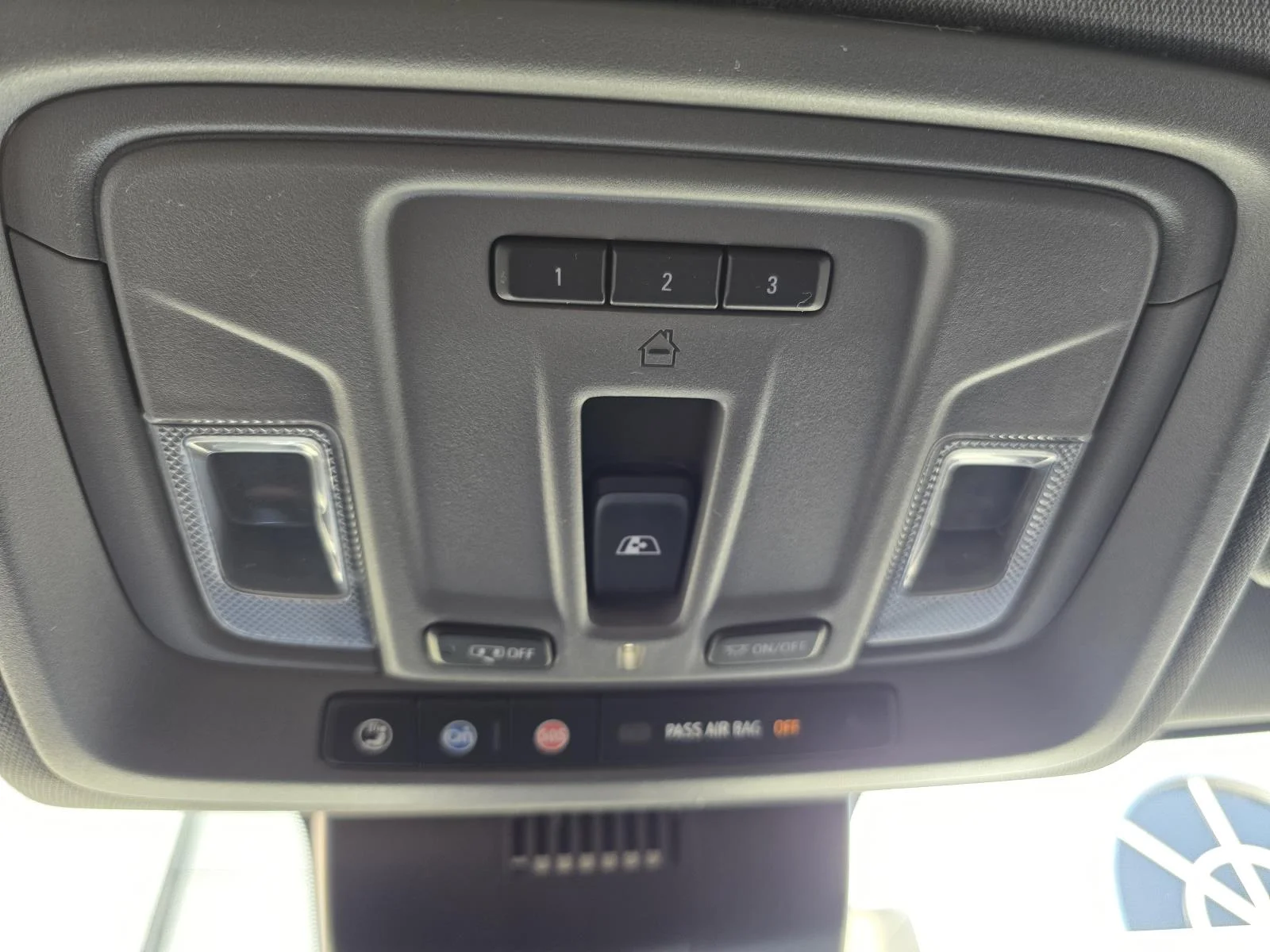 Used 2022 Dark Ash Metallic Chevrolet LT image 17