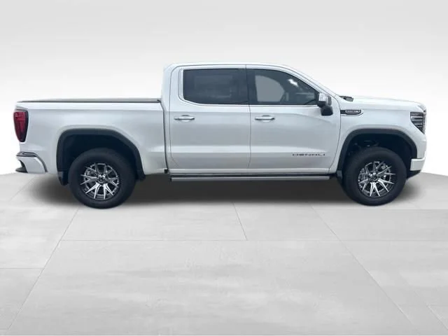 Used 2025 White Frost Tricoat GMC Denali image 7
