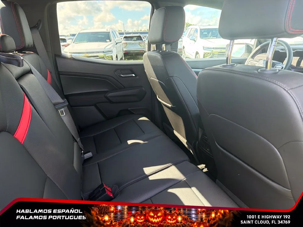 Used 2023 SUMMIT WHITE Chevrolet 4WD Z71 image 26