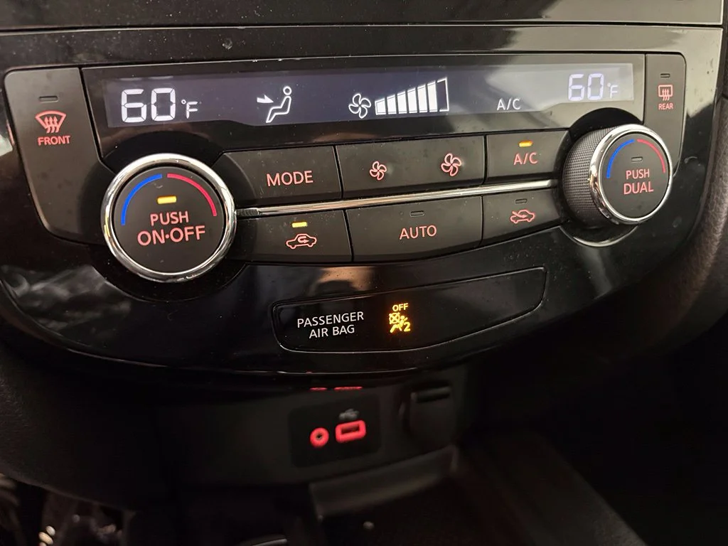 Used 2020 Silver Nissan SV image 33