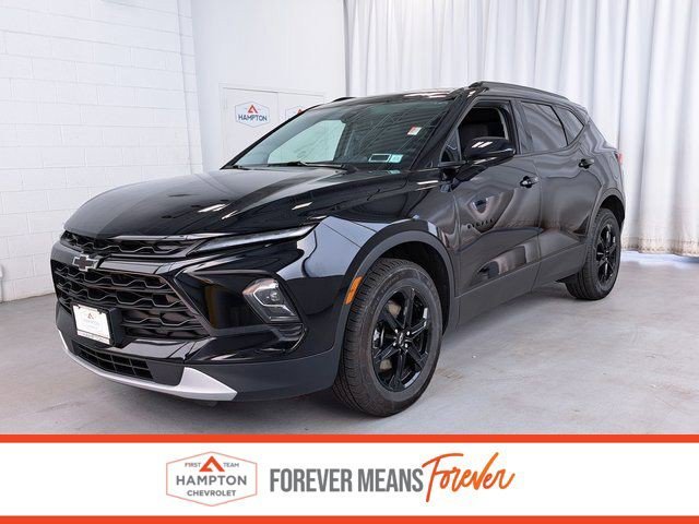 Used 2025 Black Chevrolet 2LT image 1