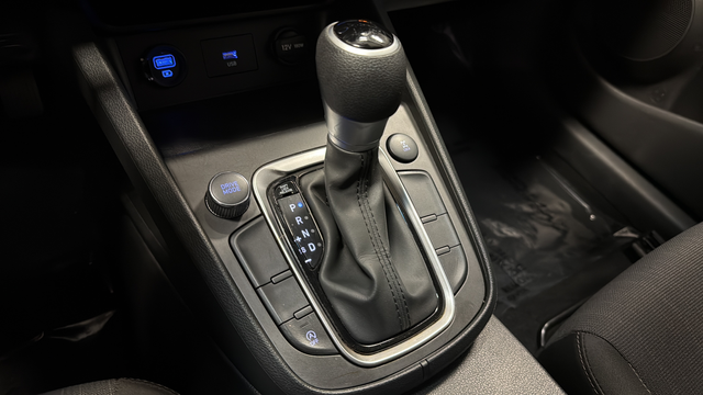 Used 2023 Ultra Black Pearl Hyundai SEL image 18