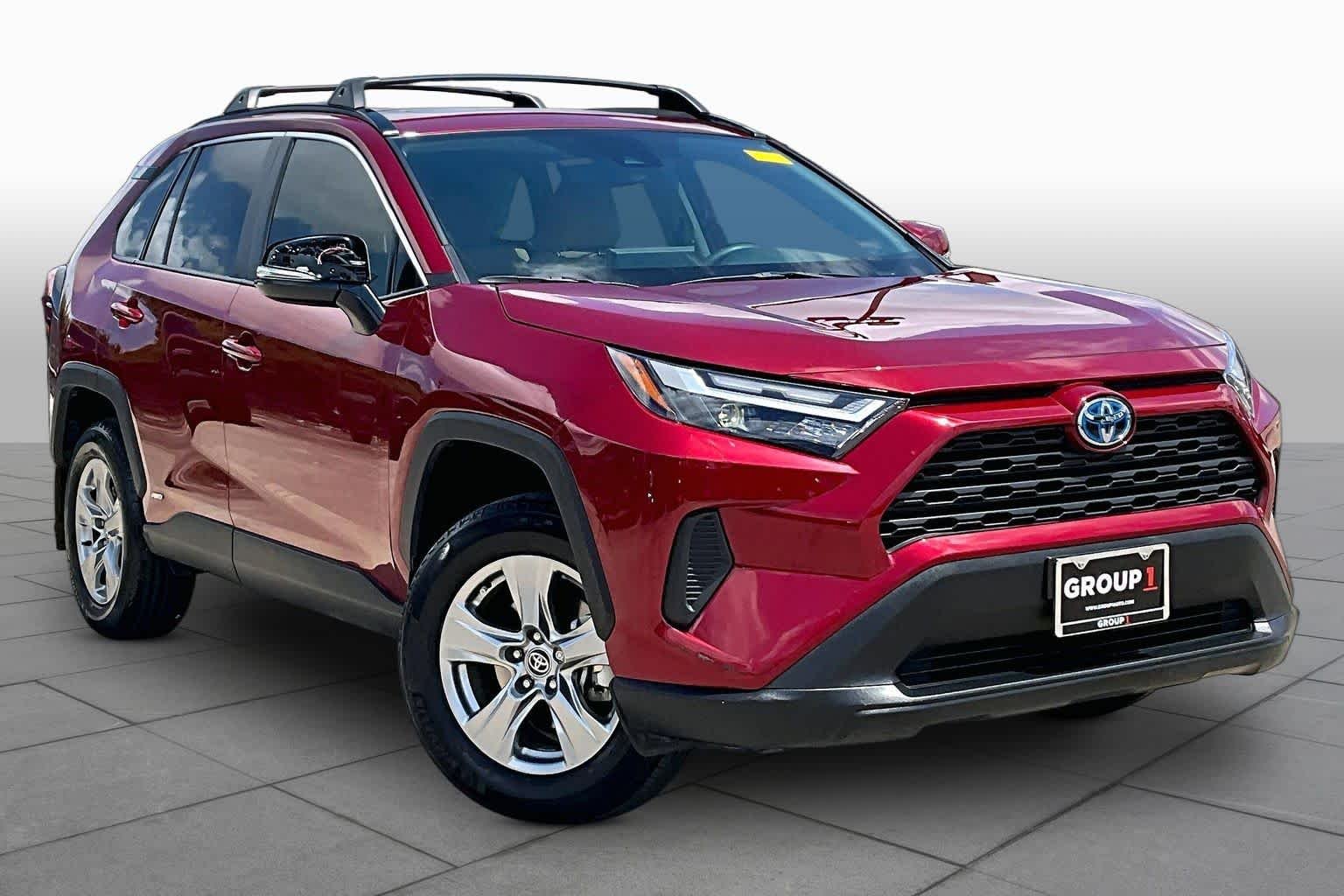 Used 2024 Ruby Flare Pearl Toyota Hybrid XLE image 3