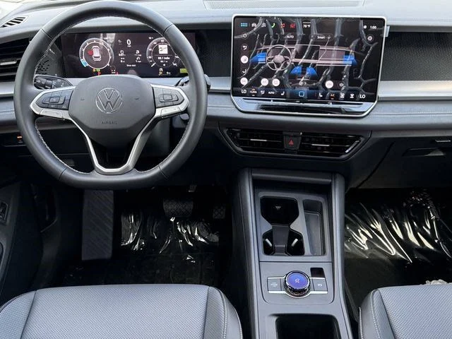 New 2026 Black Volkswagen 2.0T SE image 10