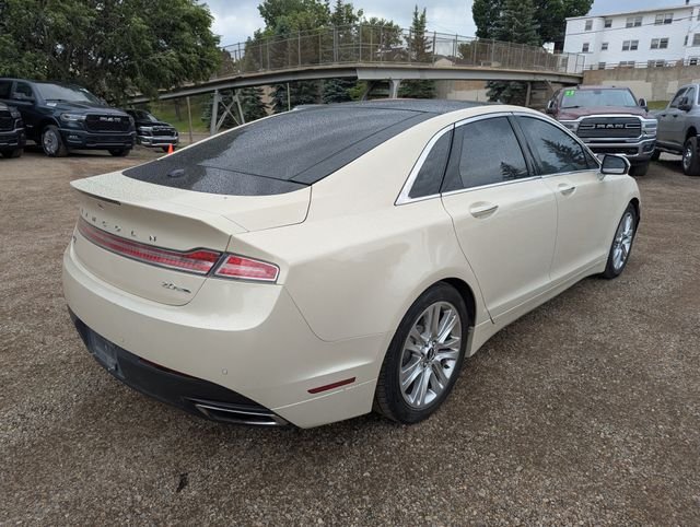 Used 2016  Lincoln Reserve image 14