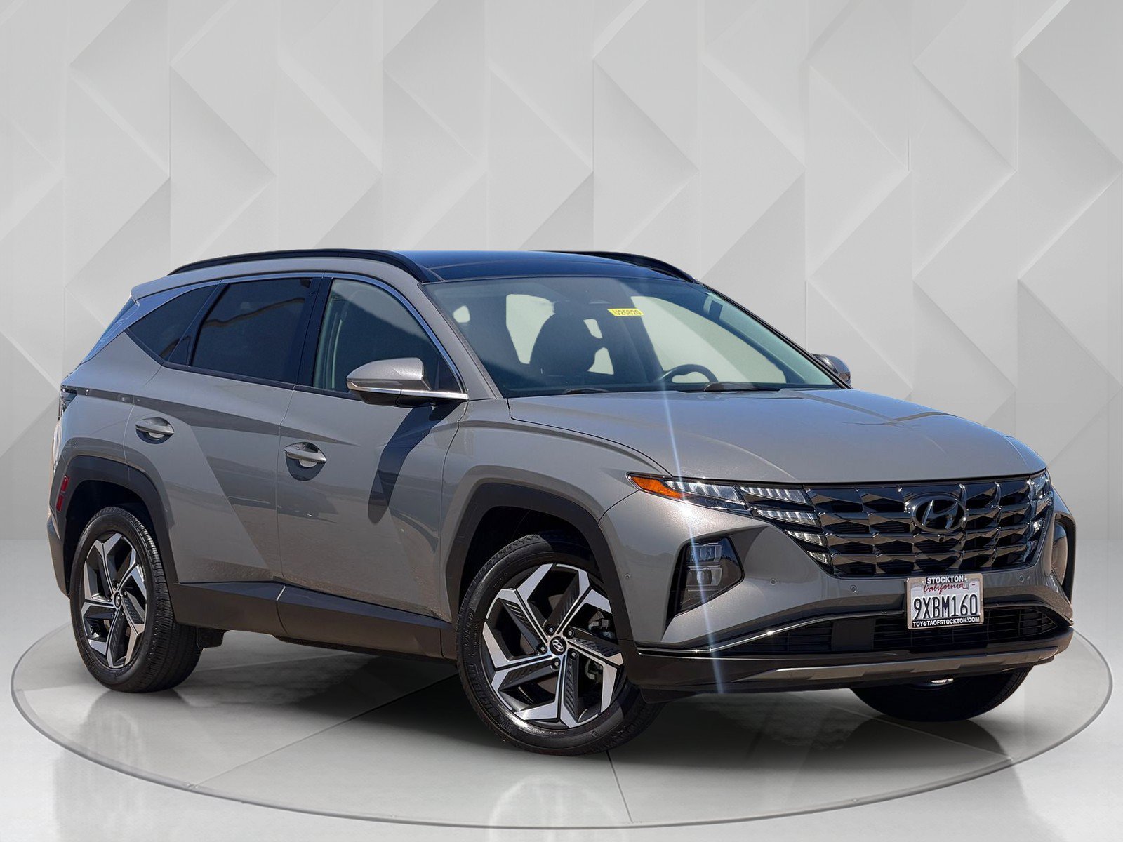 Used 2024 Hampton Gray Hyundai Limited image 6