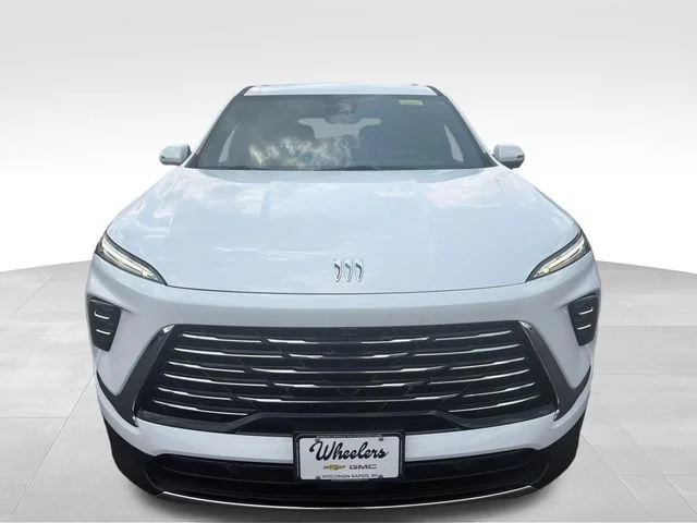 Used 2026 Summit White Buick Preferred image 9