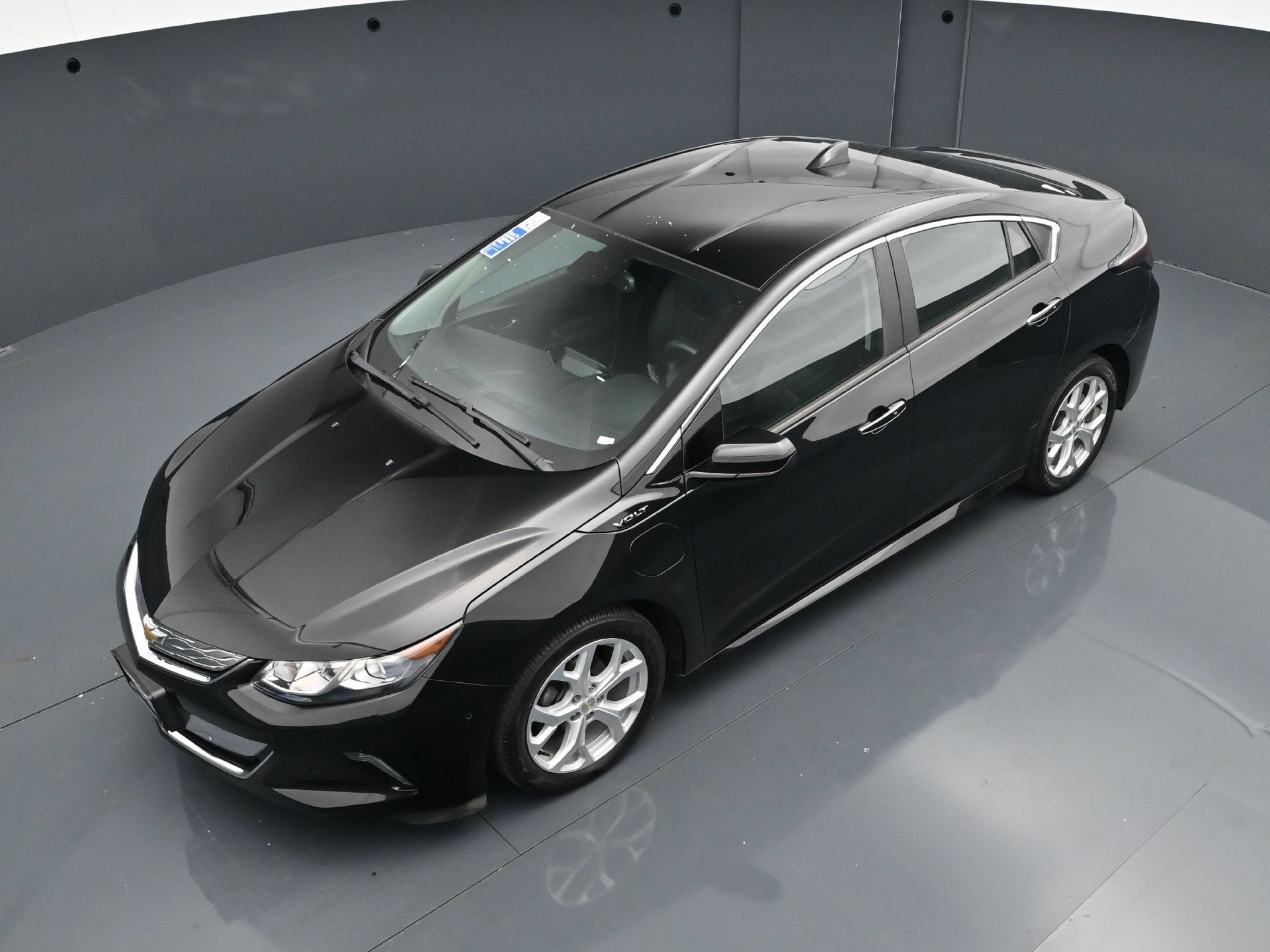 Used 2017 Mosaic Black Metallic Chevrolet Premier image 36