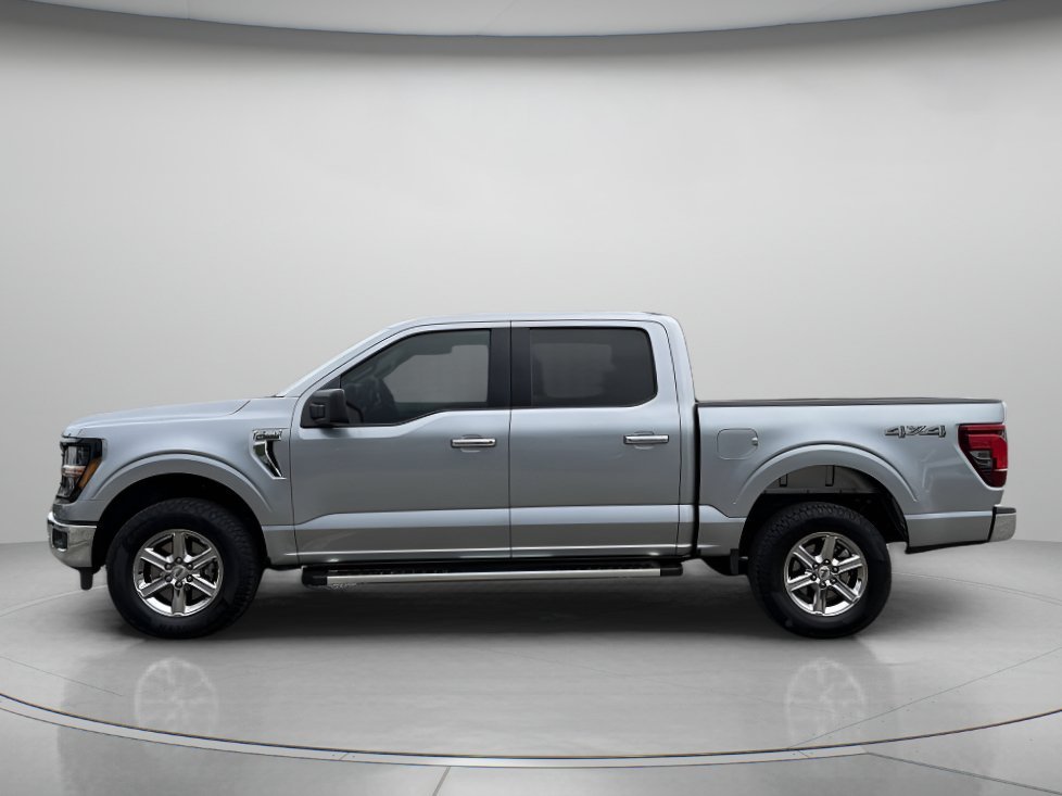 Used 2025 Silver Metallic Ford XLT image 5