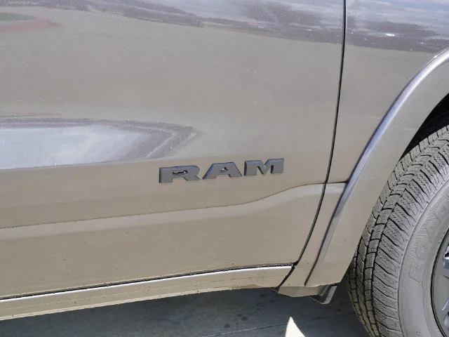 New 2027 Granite Crystal Metallic Clear-Coat Exterior Paint RAM Big Horn/Lone Star image 21