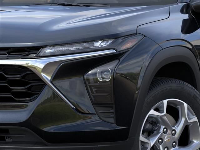 2026 Chevrolet Trax LS - Photo 10