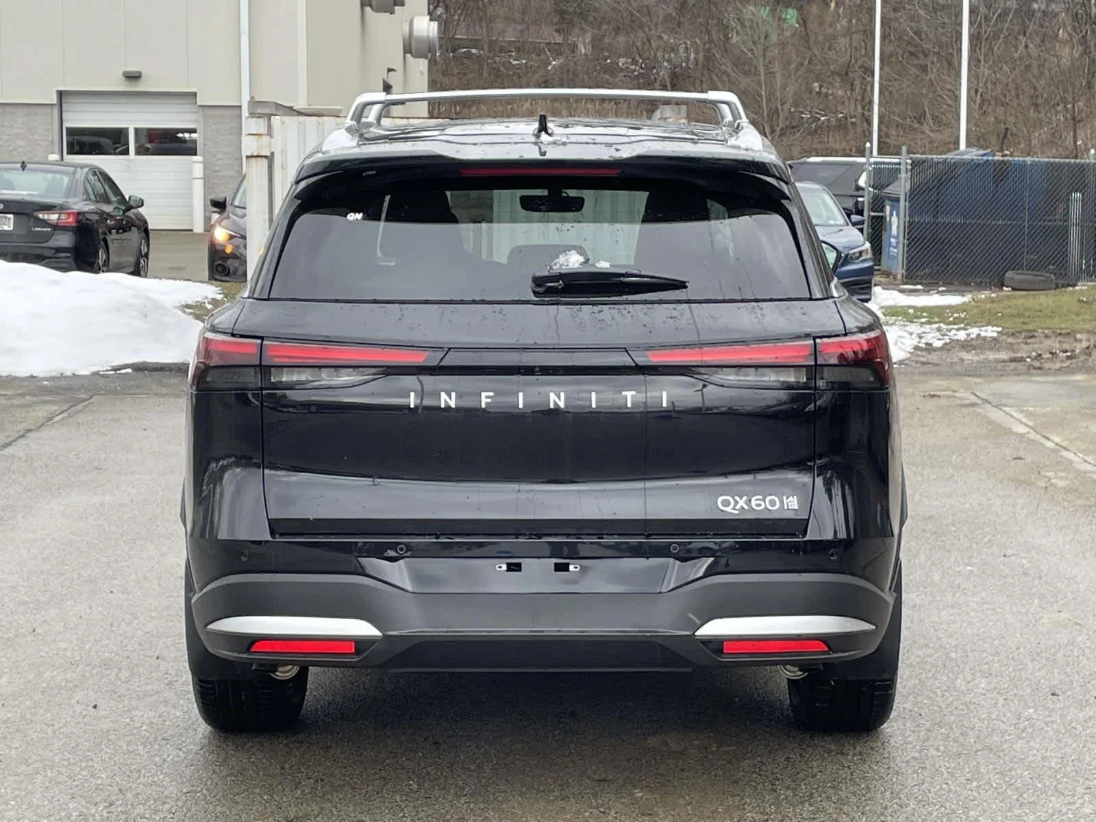 New 2026 Mineral Black INFINITI LUXE image 7
