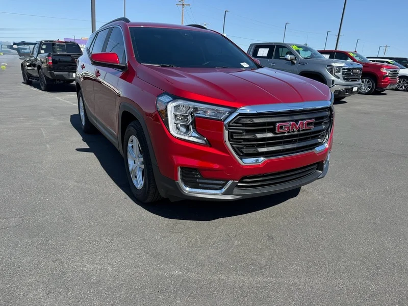 Used 2024 Volcanic Red Tintcoat GMC SLE image 1