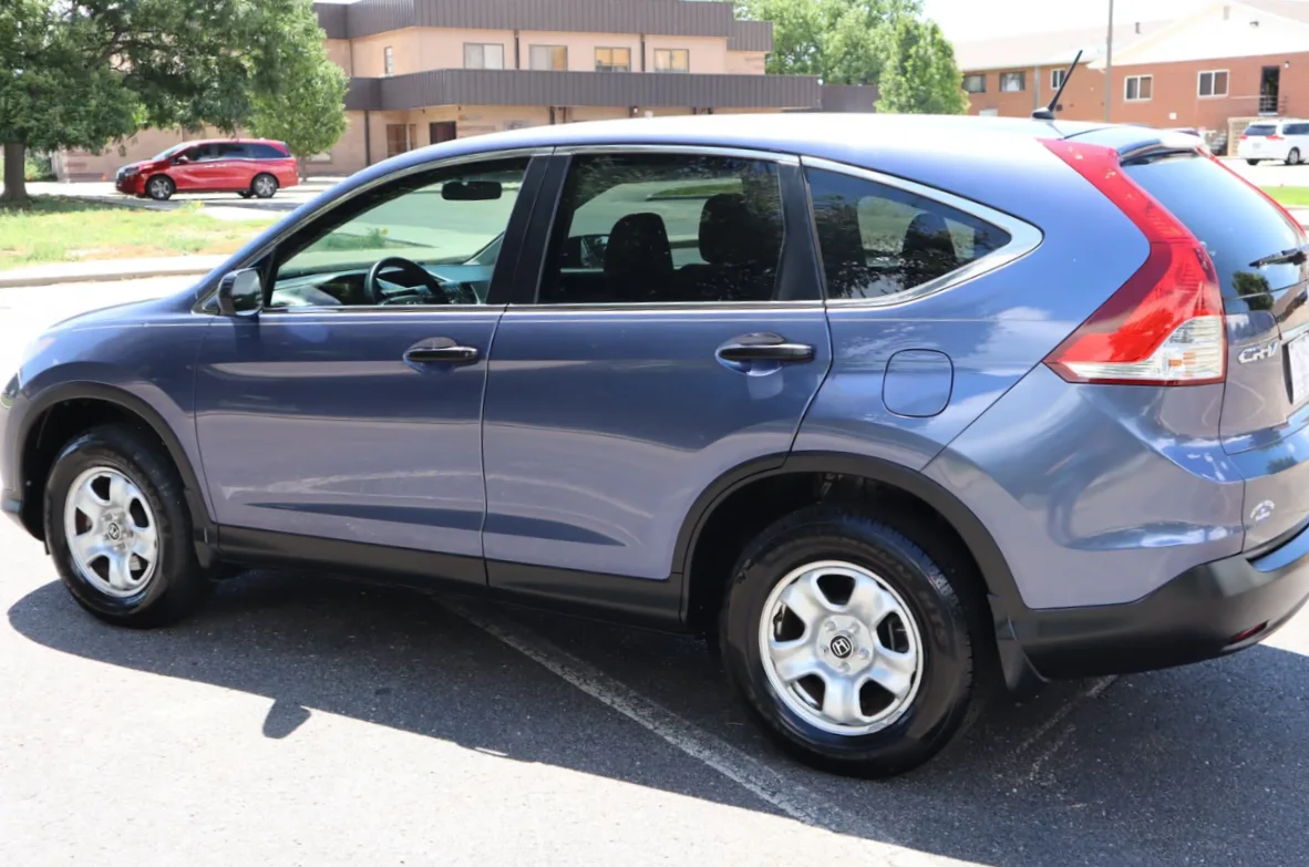 Used 2012  Honda LX image 6
