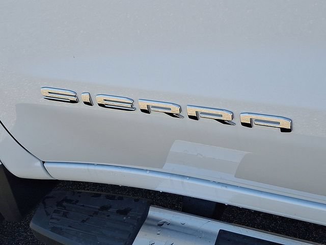 New 2026 Glacier White Tricoat GMC SLT image 25