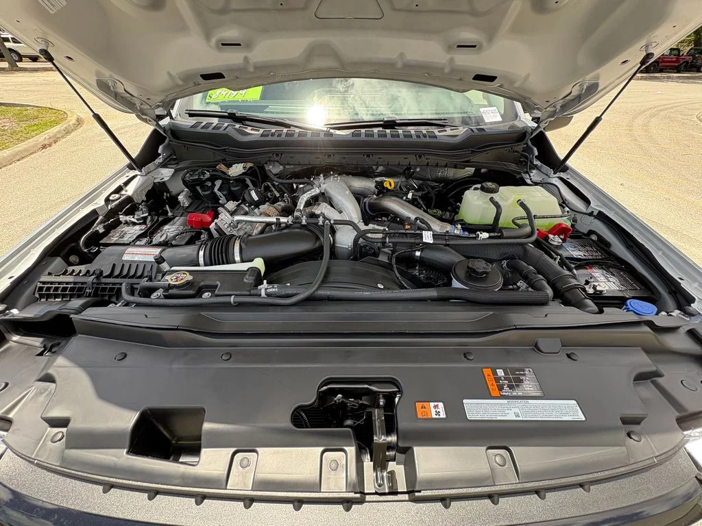 New 2026 Gray Ford Lariat image 32