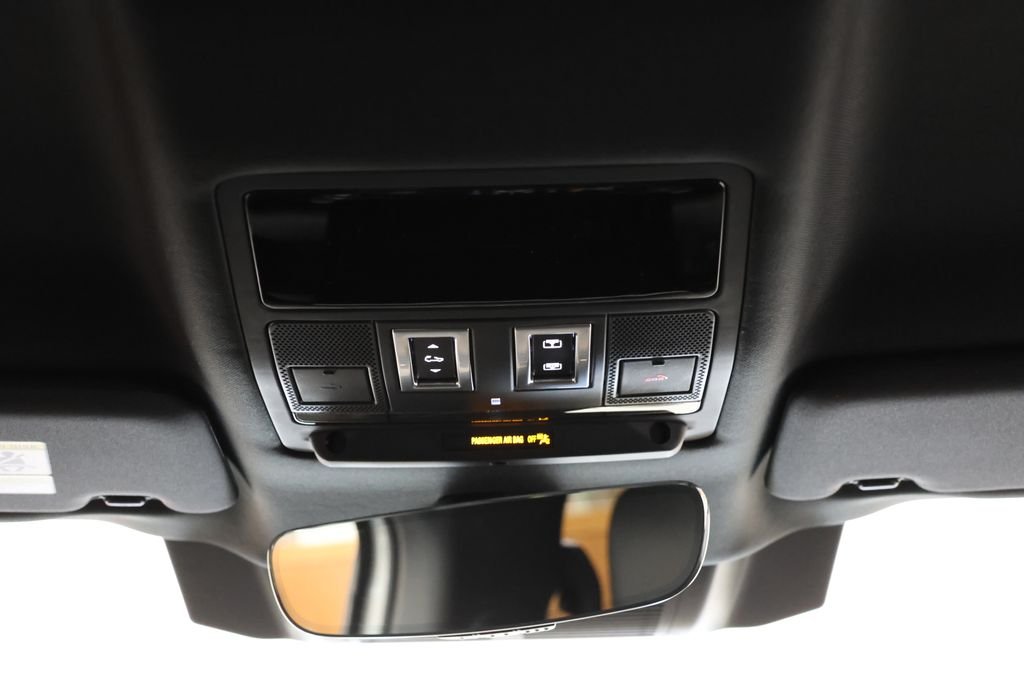 2026 Land Rover Defender X-Dynamic SE - Photo 14