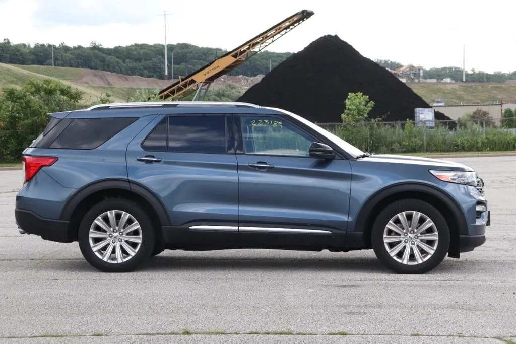 Used 2020 Blue Ford Limited image 10