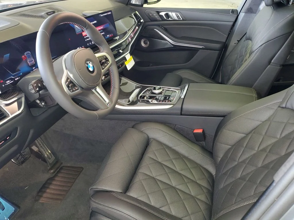New 2026 Skyscraper Grey Metallic BMW M60i image 15