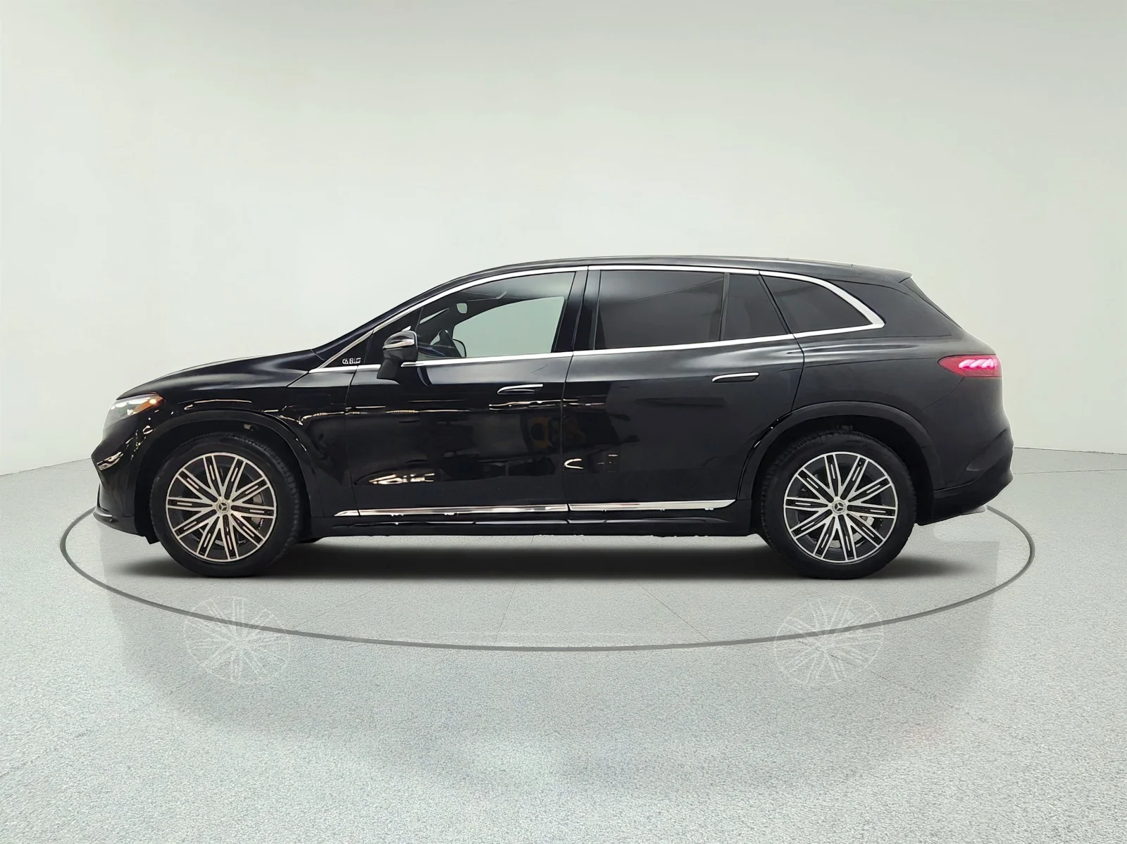 Certified Used 2023 Black Mercedes-Benz EQS 580 4MATIC® SUV image 8