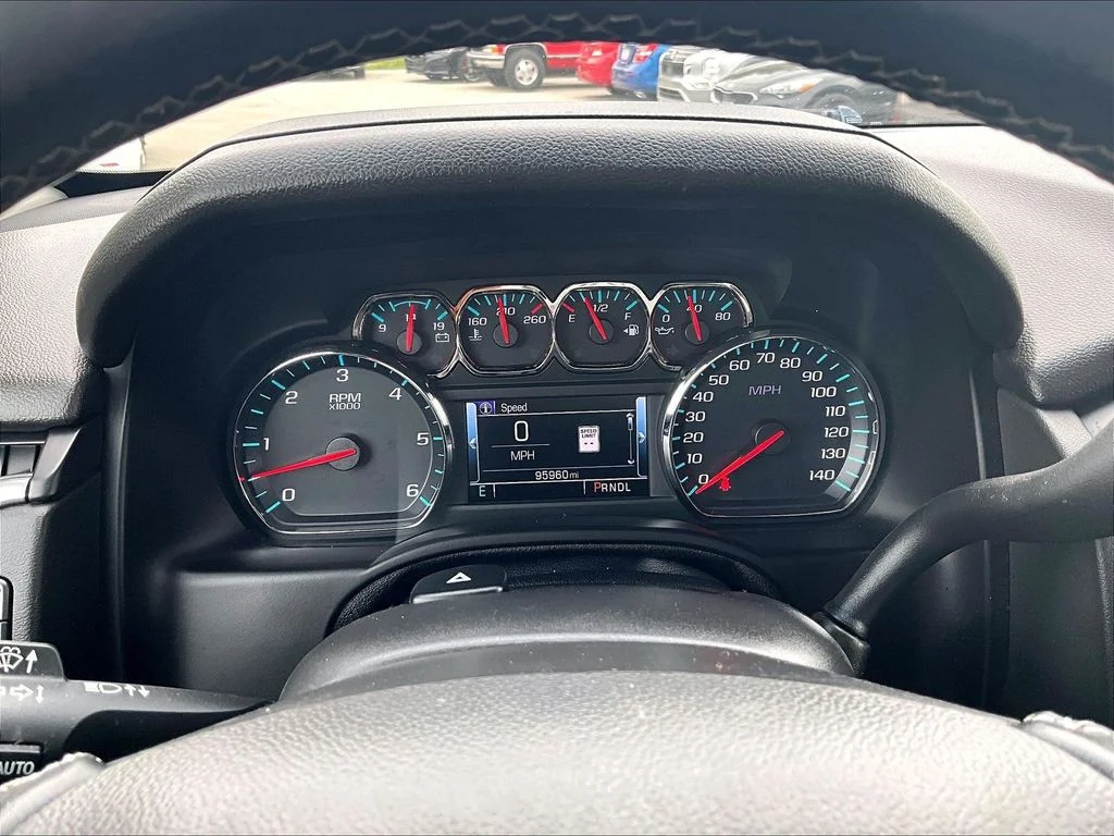 Used 2019 Gray Chevrolet LT image 20
