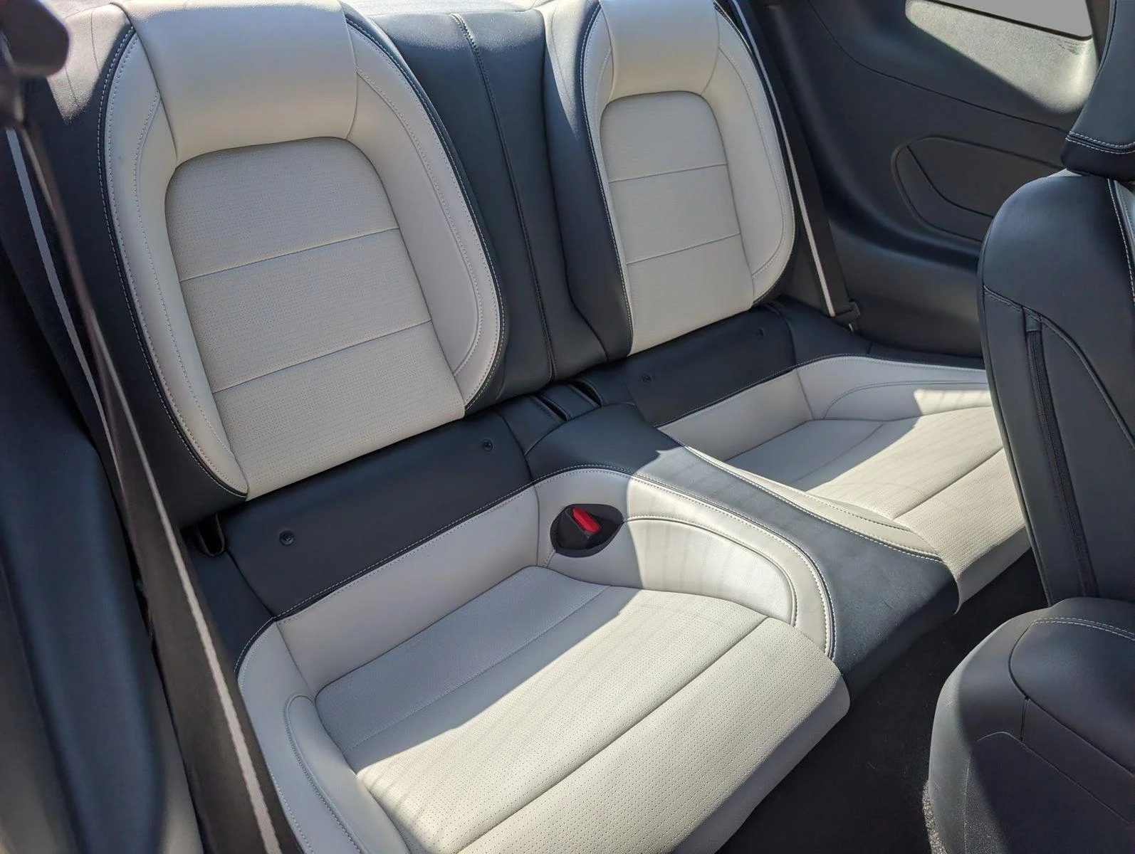 Used 2025 Vapor Blue Ford GT Premium image 37
