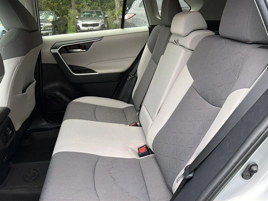 Used 2021 Silver Sky Metallic Toyota XLE image 15