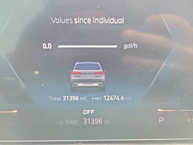 Used 2024 Gray BMW sDrive40i image 27