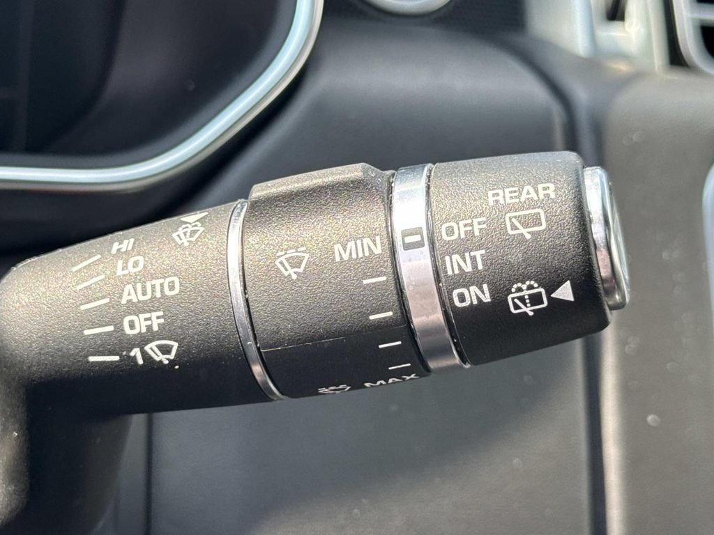 Used 2019 Black Land Rover 5.0L V8 Supercharged image 9