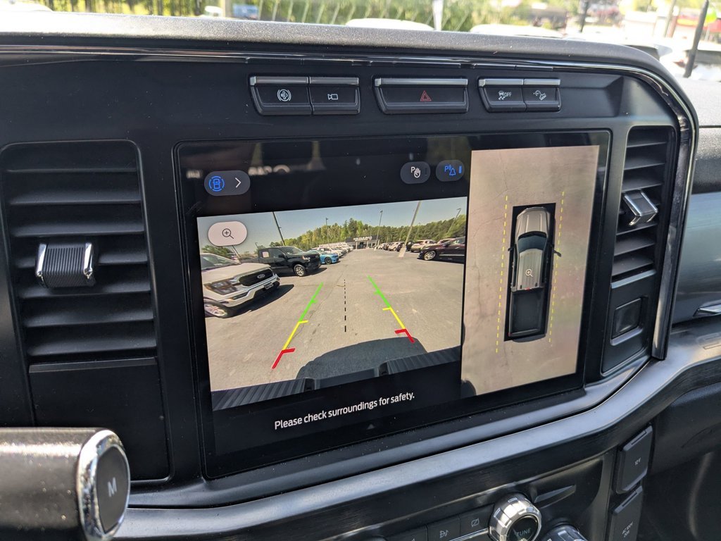 Used 2023  Ford LARIAT image 18