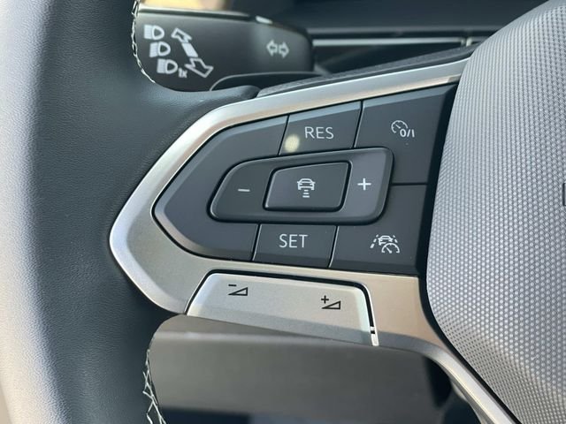 New 2026 White/off-white Volkswagen 2.0T SE w/Technology image 8