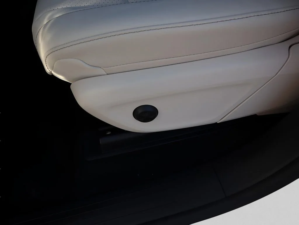 New 2026 MANUFAKTUR Moonlight White Metallic Mercedes-Benz GLE 350 image 87