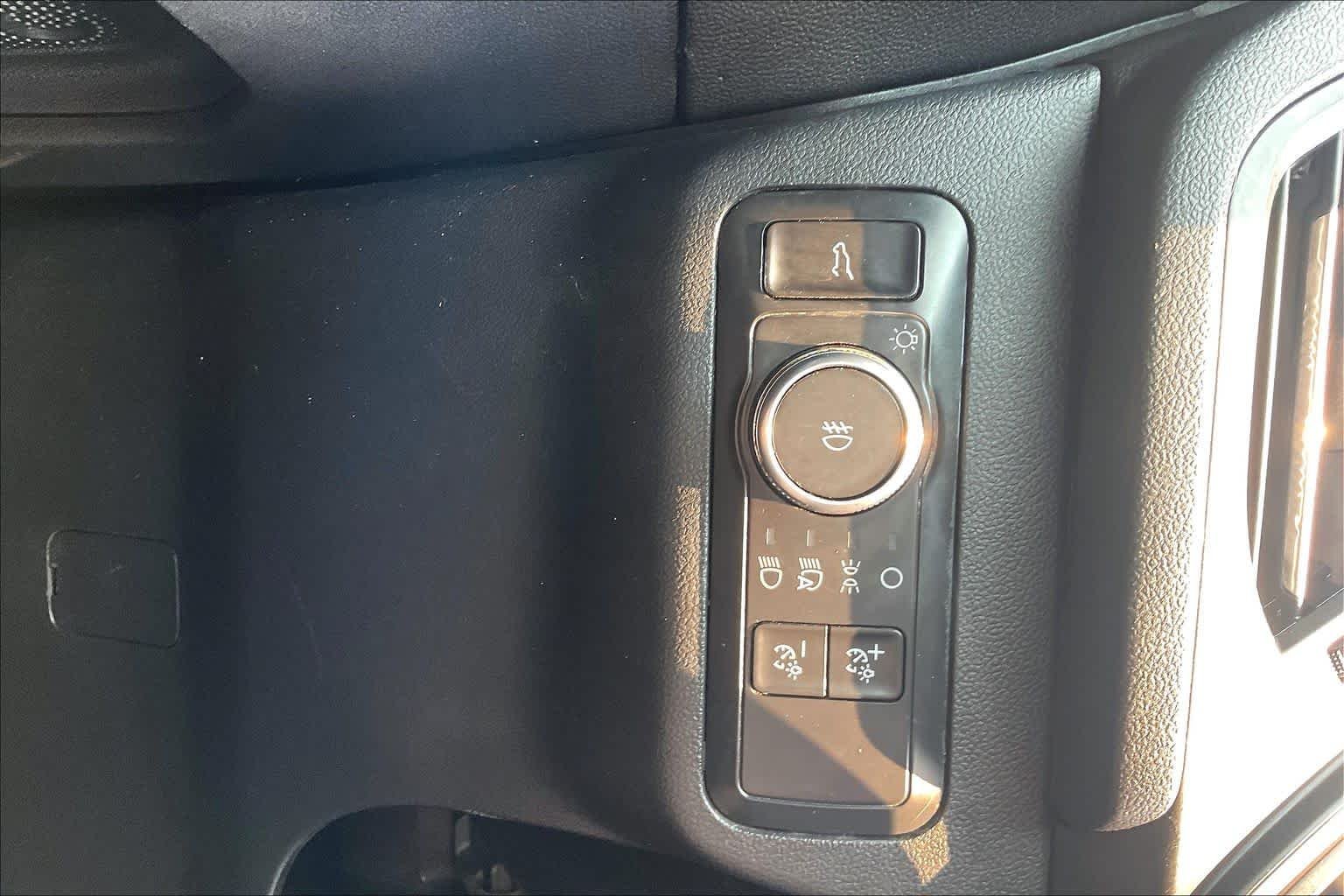 Used 2020 Desert Gold Ford SEL image 33