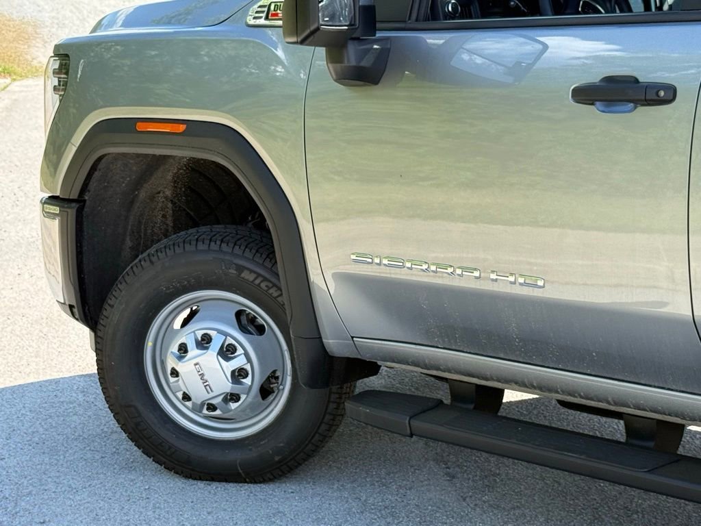 2026 GMC Sierra 3500HD Pro - Photo 7