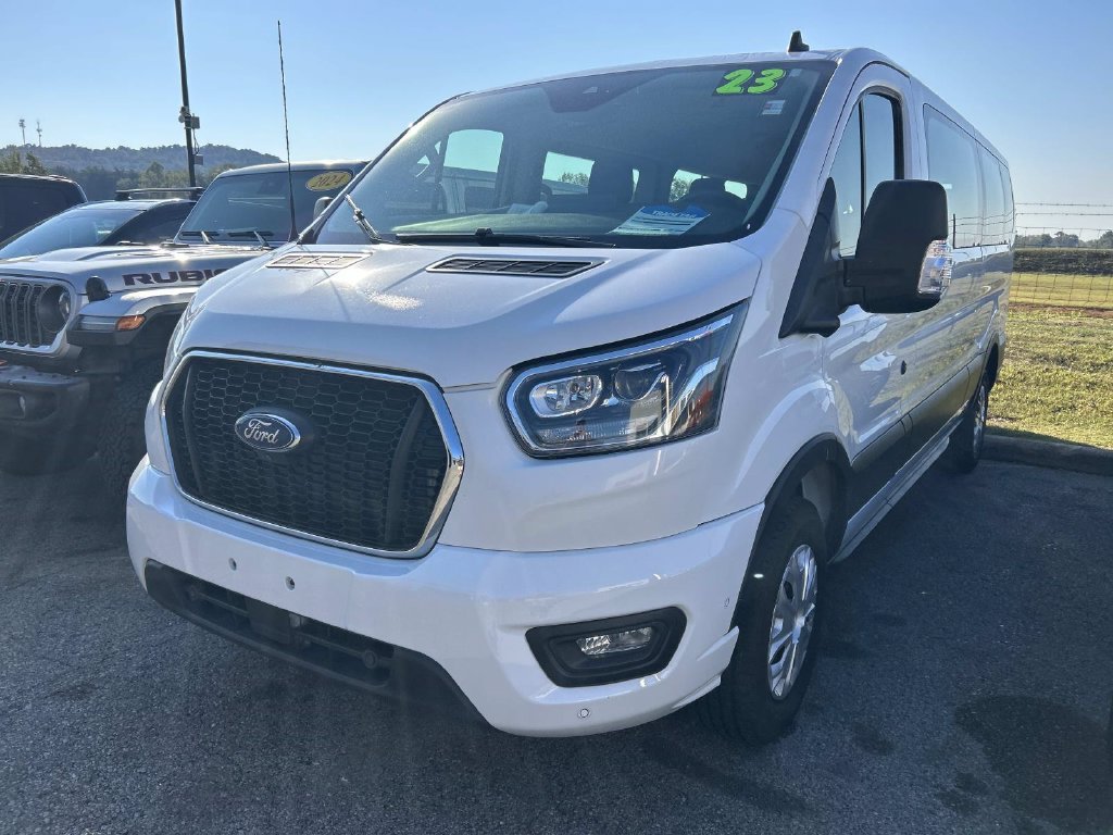 Used 2023 Oxford White Ford XLT image 5