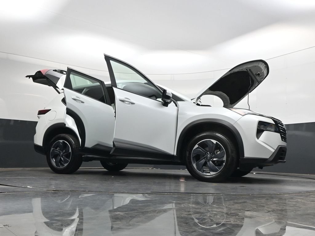 Used 2025 White Nissan SV image 44