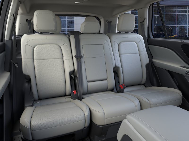 New 2026 Pristine White Metallic Tri-Coat Lincoln Reserve® image 11