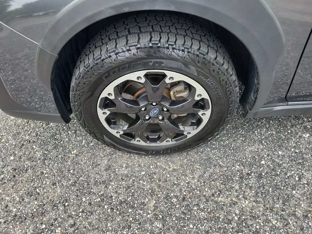Used 2023 Gray Metallic Subaru Premium image 5