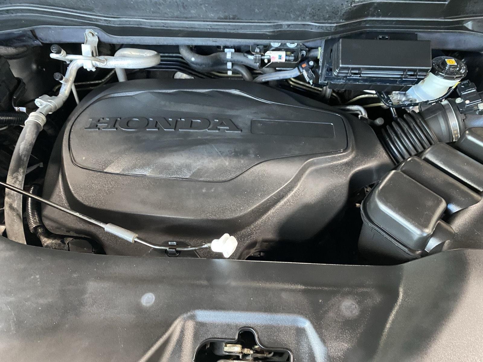 Used 2023 Modern Steel Metallic Honda RTL image 9