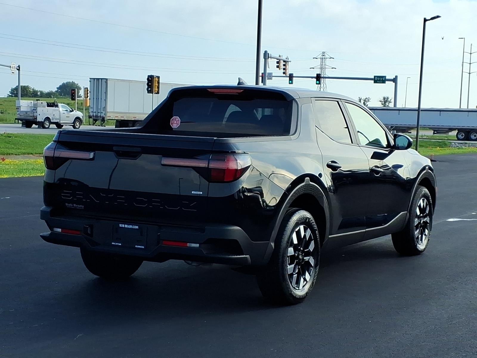 2025 Hyundai Santa Cruz SE - Photo 11