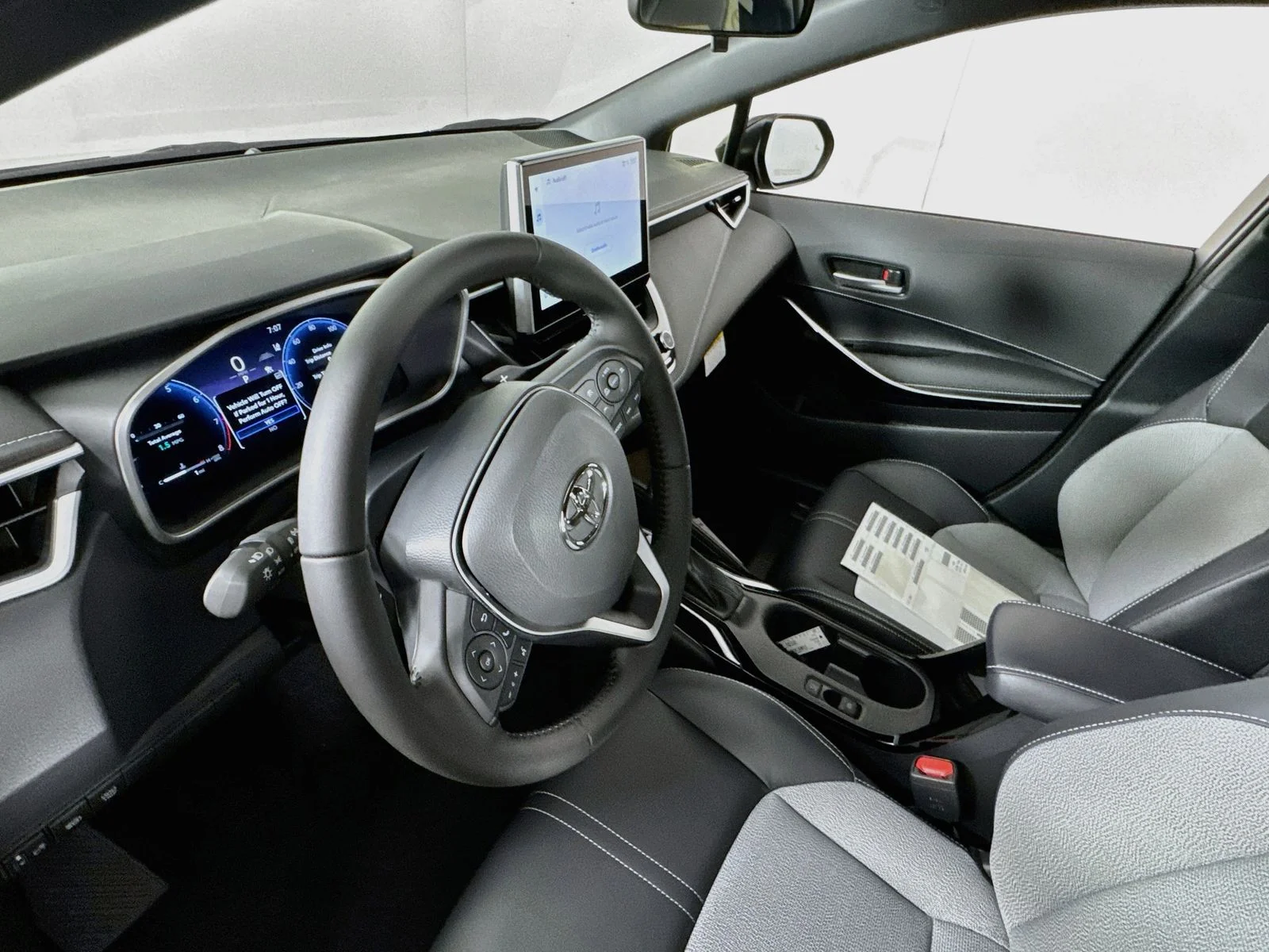 New 2027 Magnetic Gray Metallic with Black roof <sup>1</sup> Toyota  XSE image 6