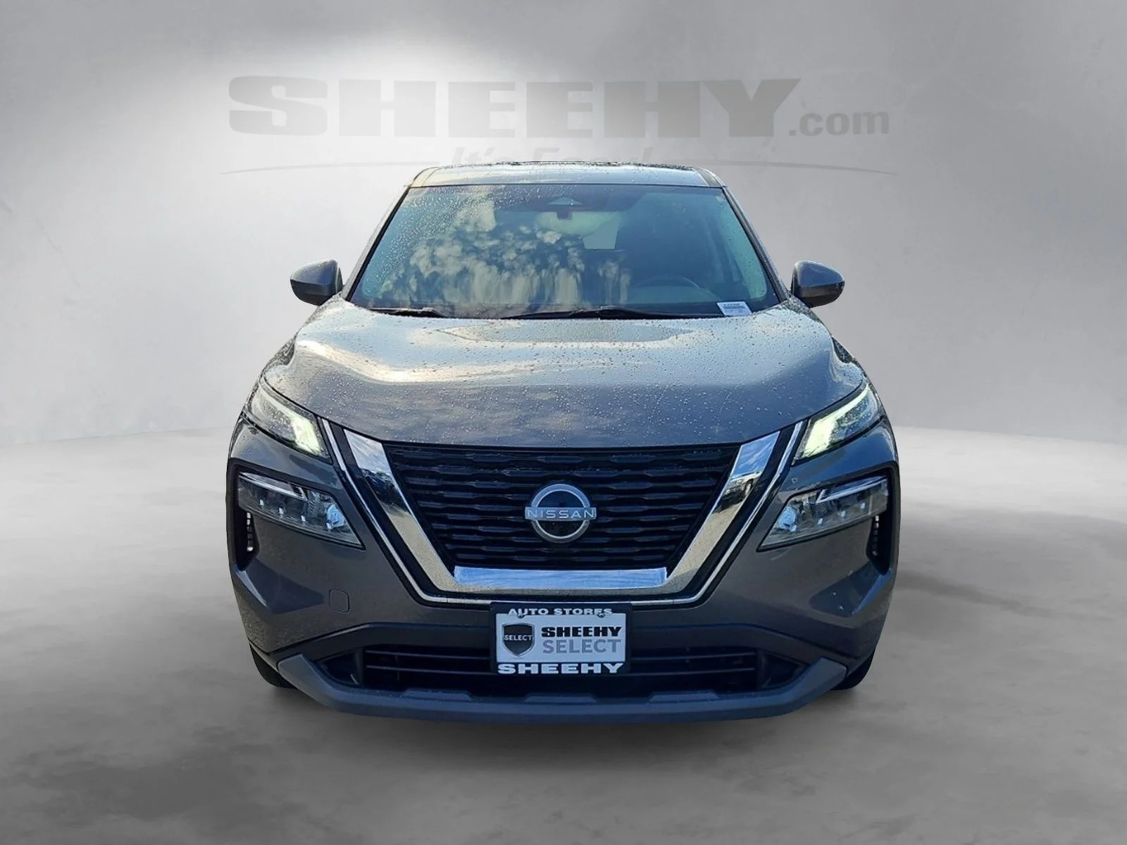 Used 2023 Gray Nissan SV image 18