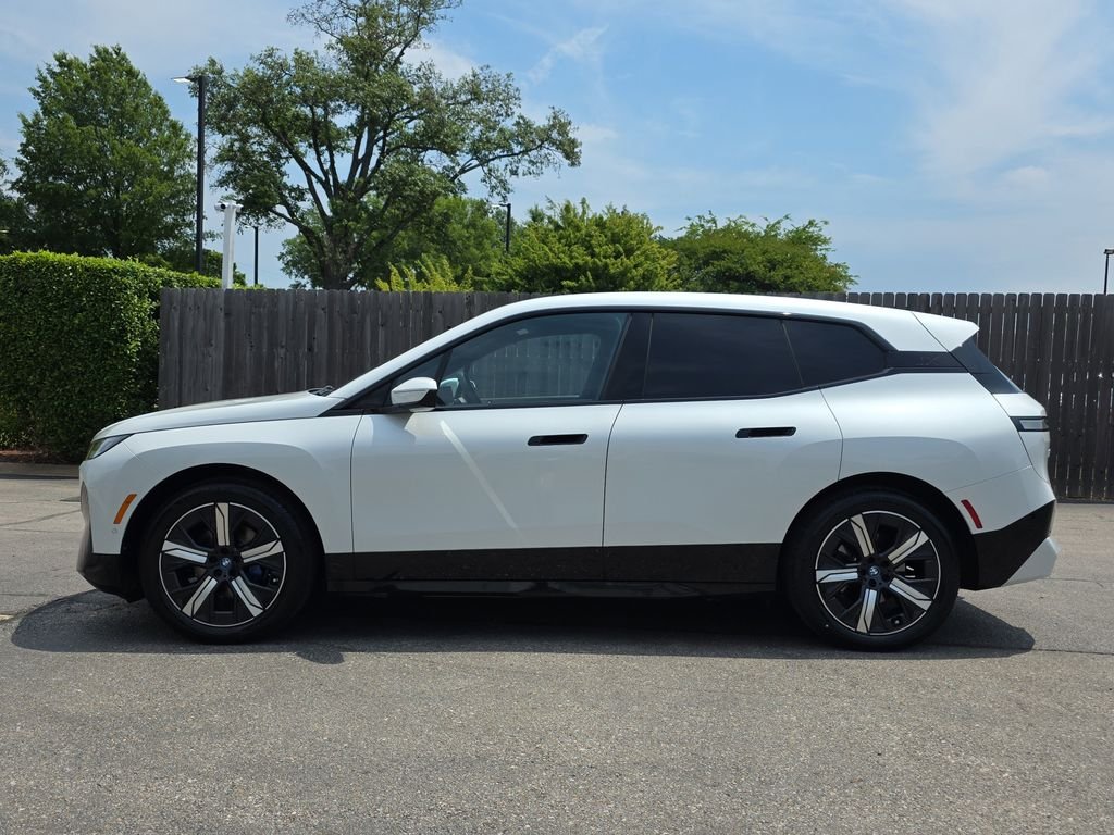Used 2024 BMW iX Base with VIN WB523CF09RCN22898 for sale in Memphis, TN