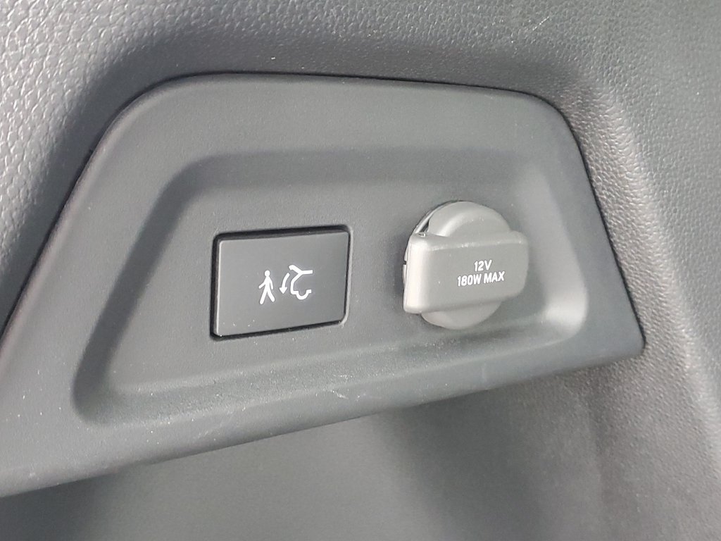 Certified Used 2025 Modern Steel Metallic Honda AWD Elite image 9