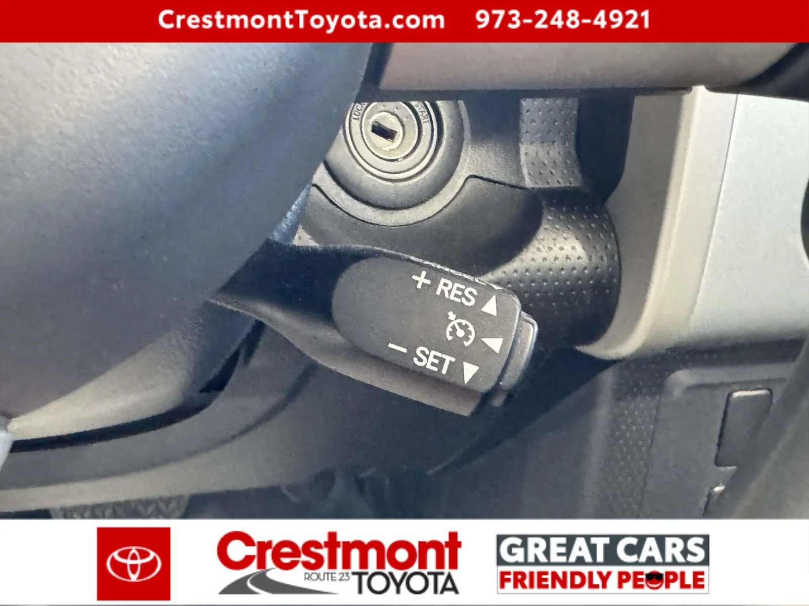 Used 2008 White/Titanium Metallic Toyota  image 22
