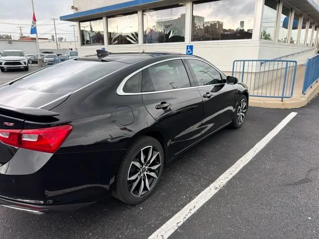 Used 2022 Mosaic Black Metallic Chevrolet RS image 4